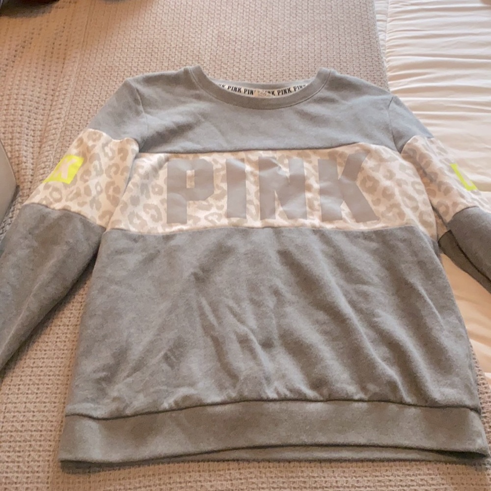 Like new grey and cheetah Sweater from pink!